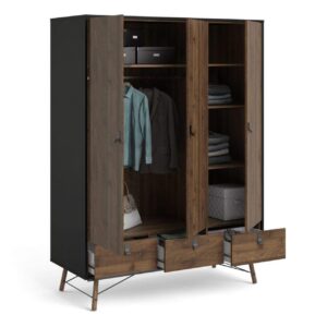 Ry Dark Wardrobe