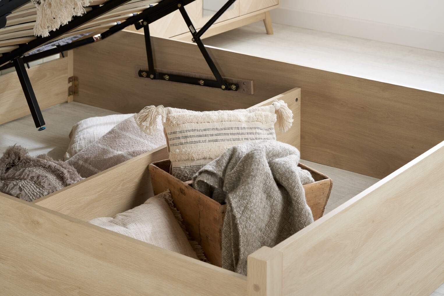 Herringford Double Ottoman Bed frame